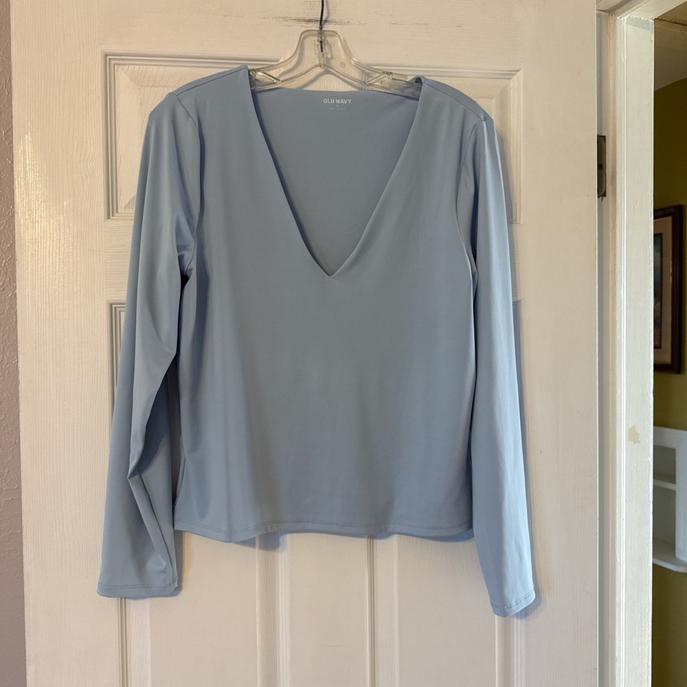 NWOT Old Navy Women's Sky Blue Long Sleeve Blouse